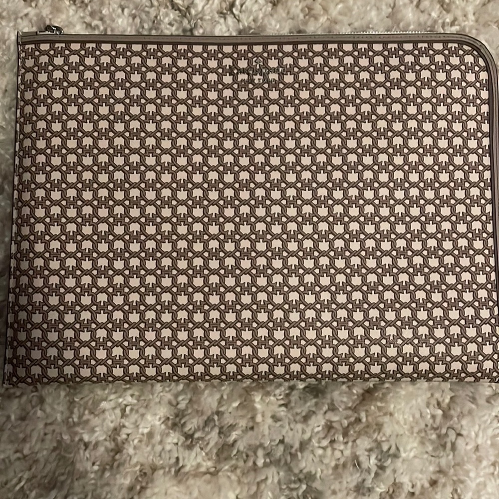 Kate Spade laptop sleeve (fits up to 15 inches laptop)